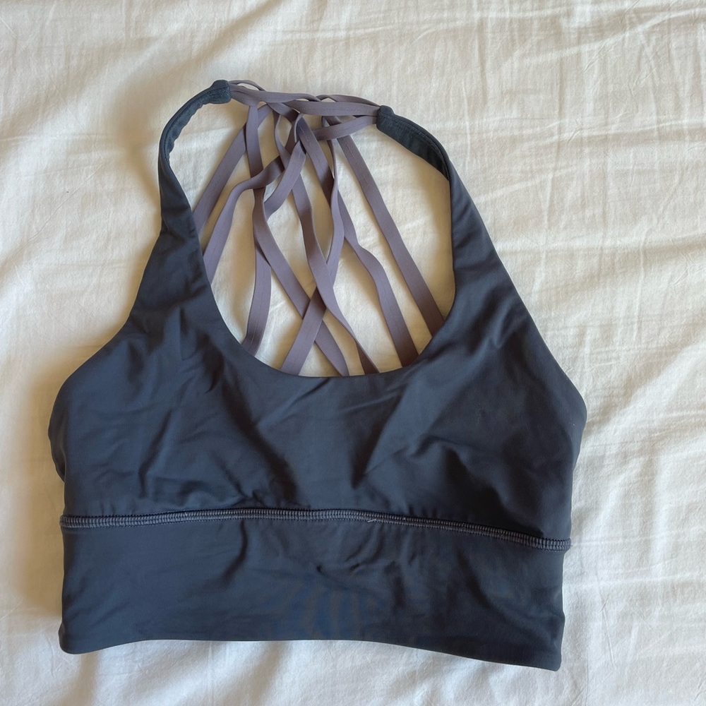 Lululemon sports bra